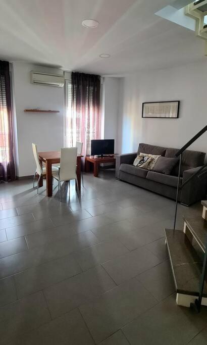 Atico Duplex Gran Via Granada Appartement Buitenkant foto